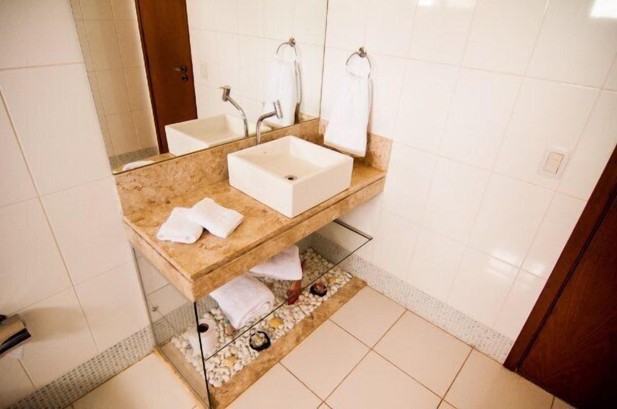 Três Lagoas Real Palace Hotel מראה חיצוני תמונה