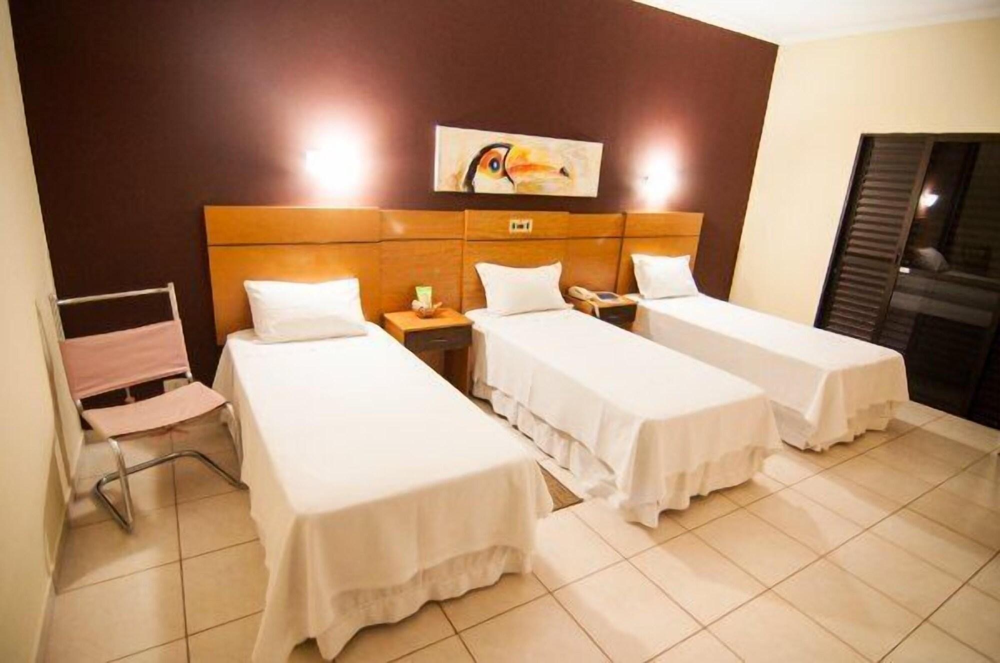 Três Lagoas Real Palace Hotel מראה חיצוני תמונה