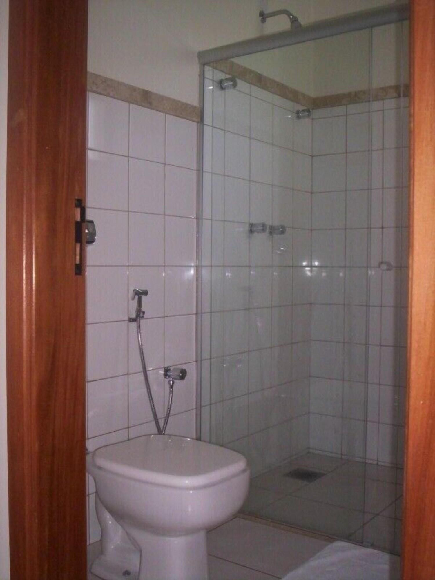 Três Lagoas Real Palace Hotel מראה חיצוני תמונה