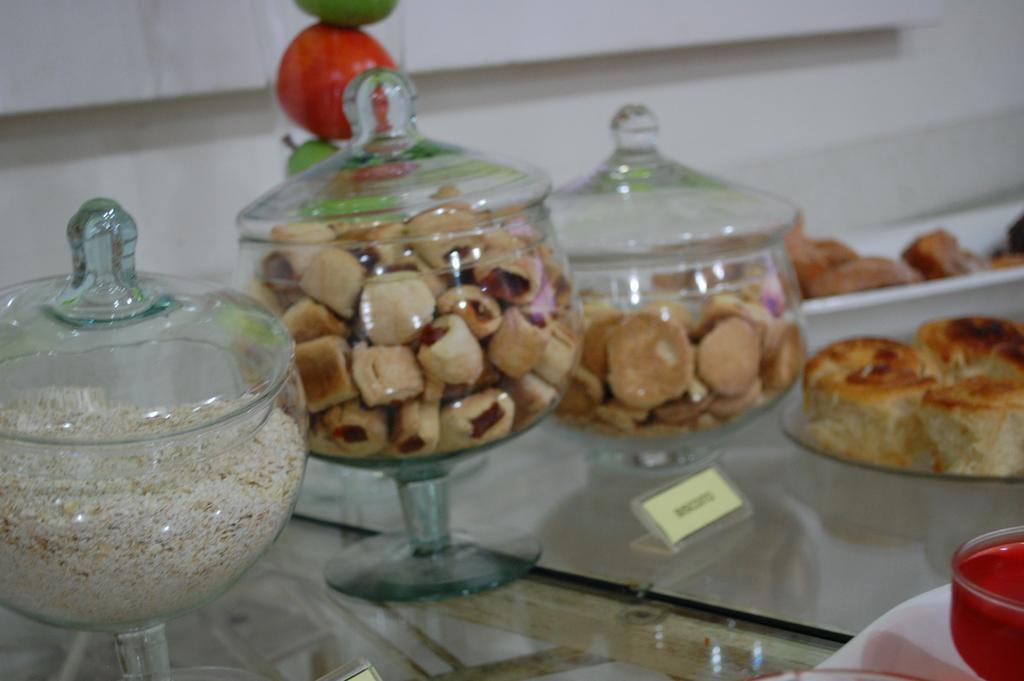 Três Lagoas Real Palace Hotel מראה חיצוני תמונה