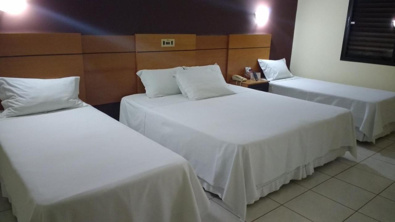 Três Lagoas Real Palace Hotel מראה חיצוני תמונה
