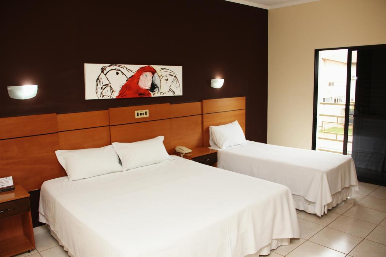 Três Lagoas Real Palace Hotel מראה חיצוני תמונה